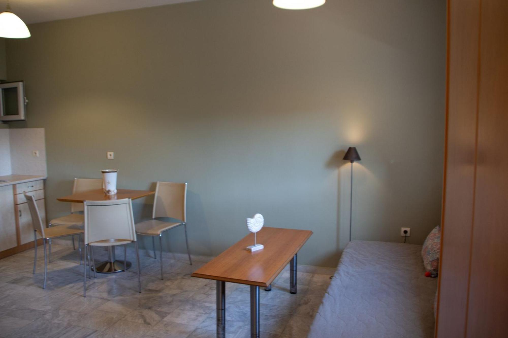 Avesta Apartments - 200M From The Beach Vasilikos  Room photo